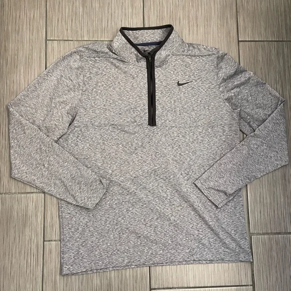 Nike men's breathe sale dry quarter zip